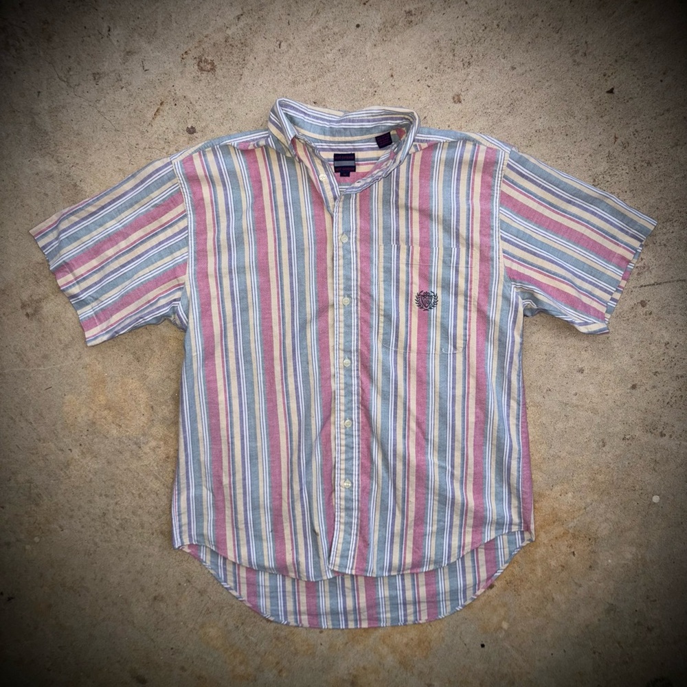 Men’s Shortsleeve Button Down Hot Gossip Medium